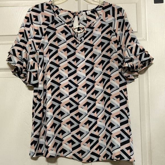 Geometric blouse with ruffle sleeves size M - Picture 1 of 9